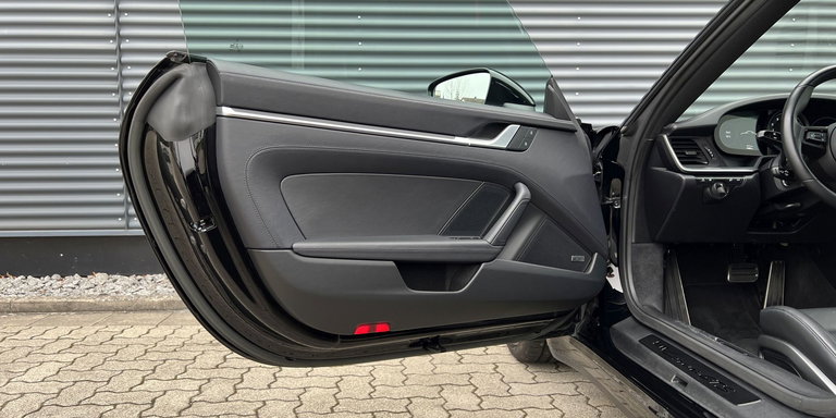 Porsche 992 Carrera GTS