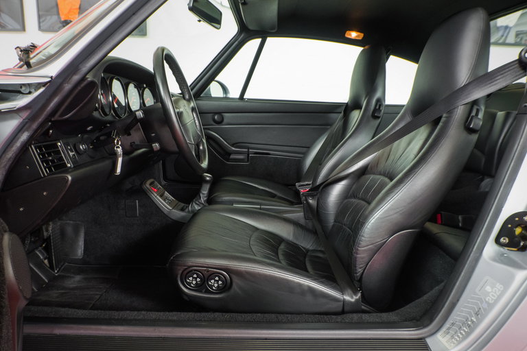 Porsche 993 Carrera 4S