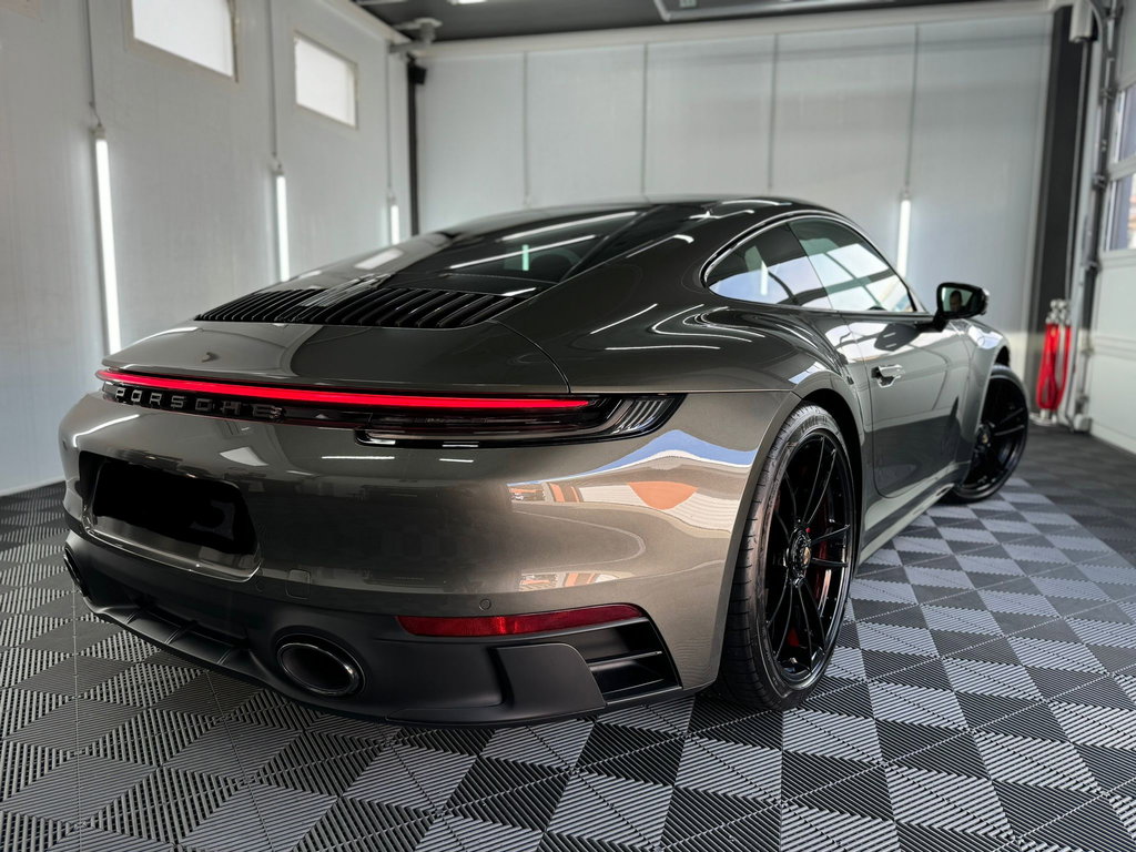 Porsche 992 Carrera GTS