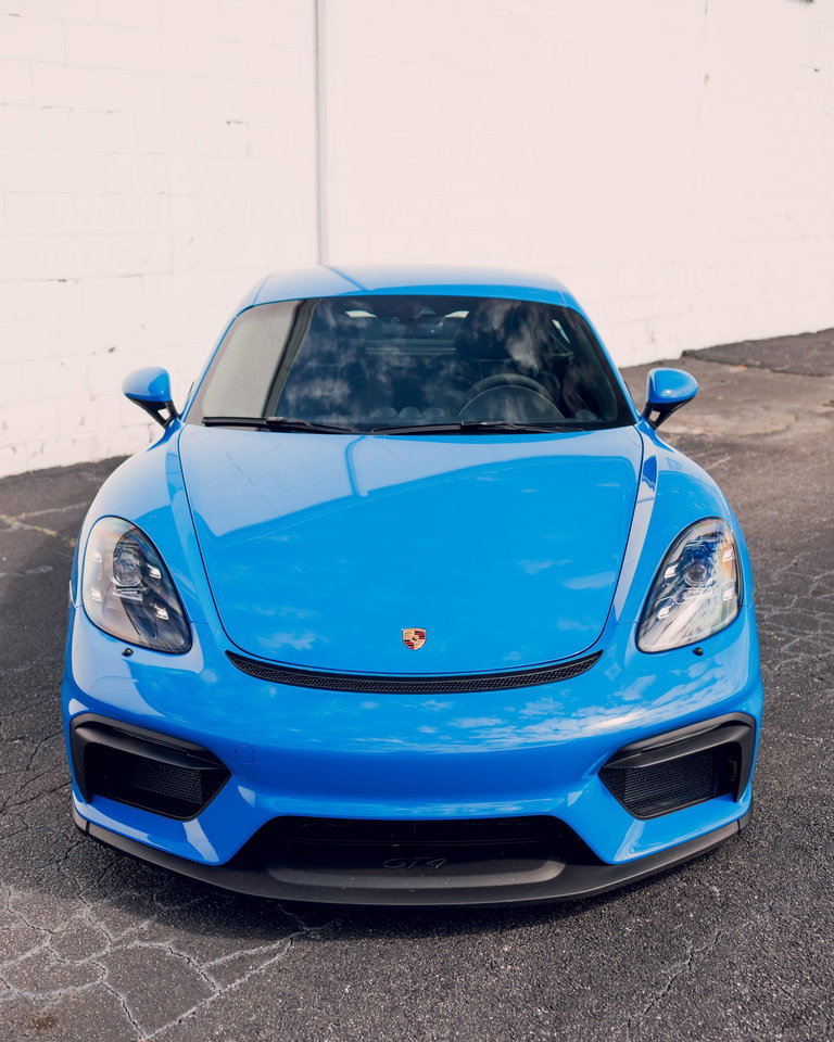 Porsche 718 Cayman GT4