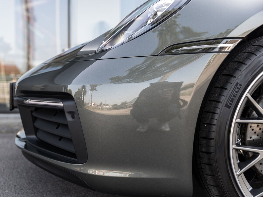 Porsche 992 Carrera