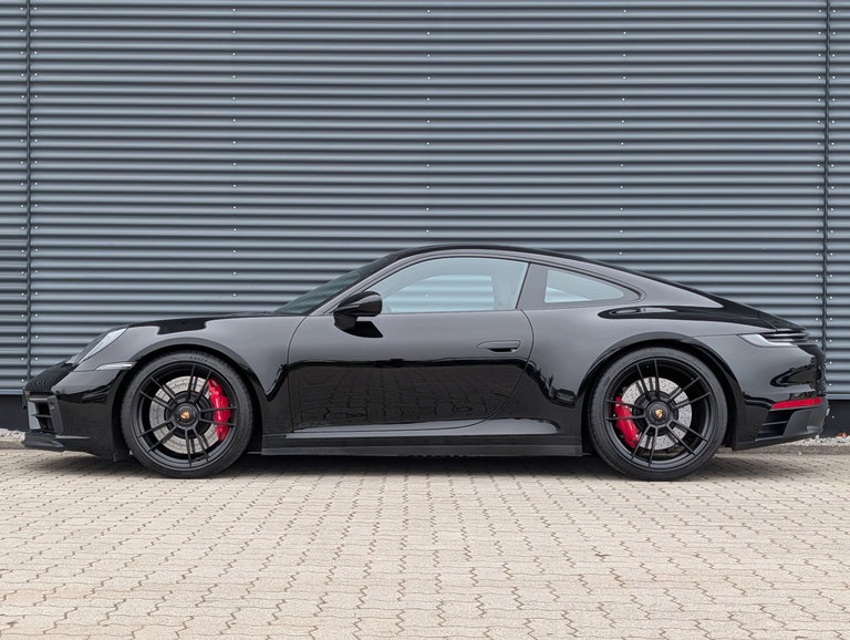 Porsche 992 Carrera GTS