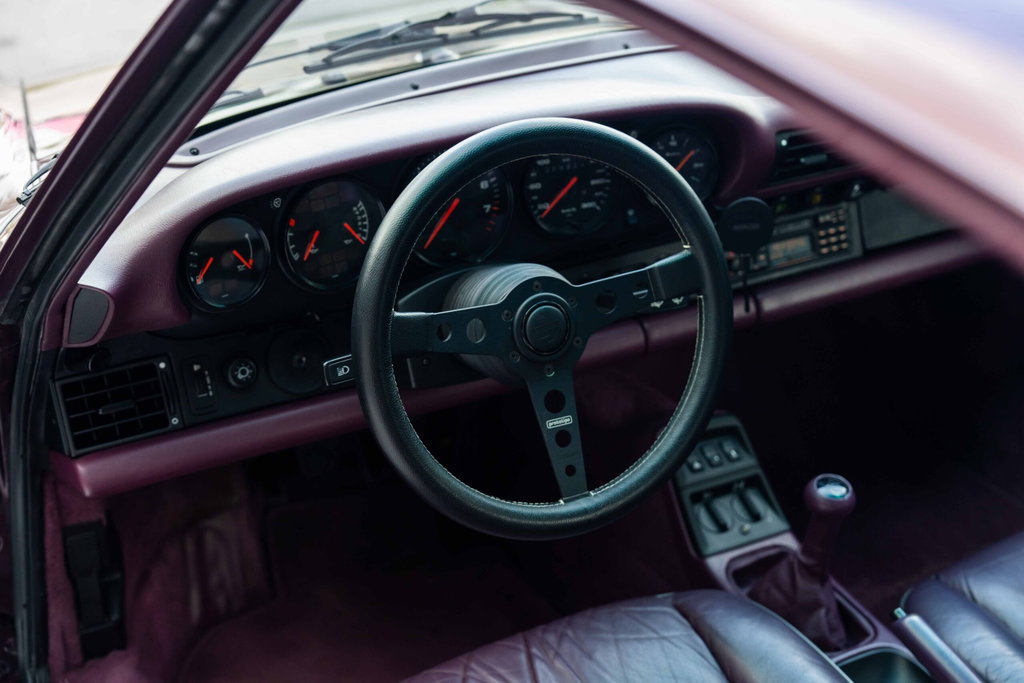 Porsche 964 Carrera 4