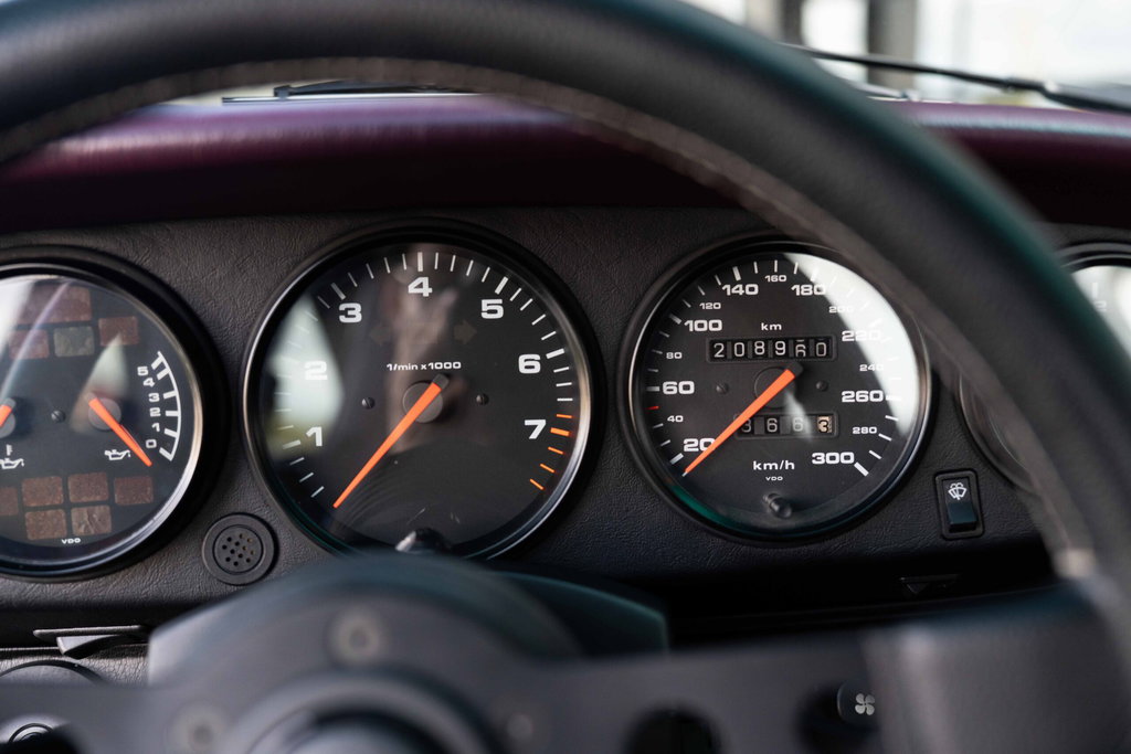 Porsche 964 Carrera 4