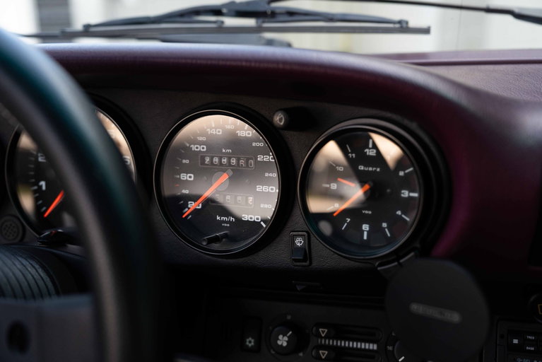 Porsche 964 Carrera 4