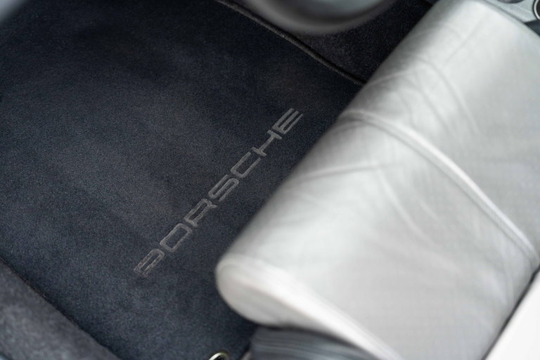 Porsche 964 Carrera RS