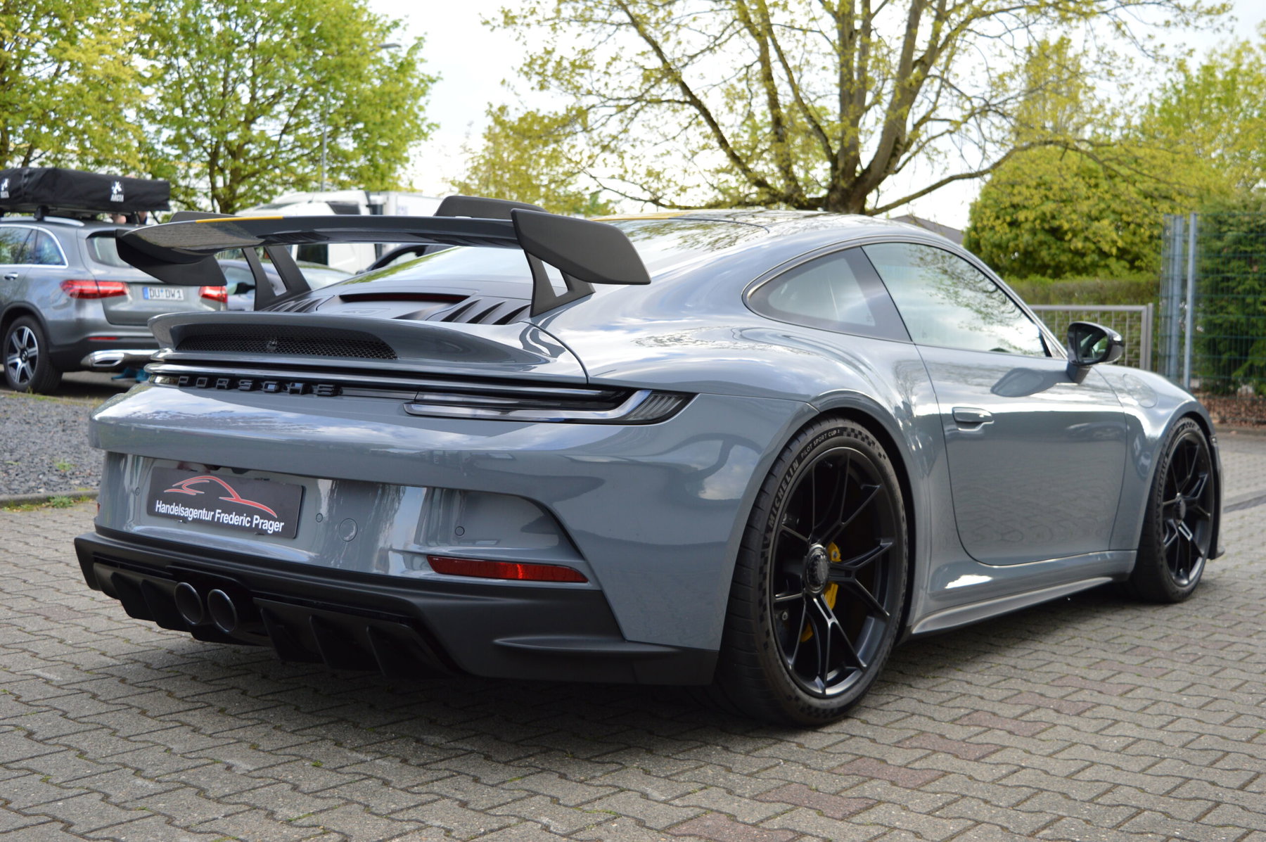 苗ページです！ Porsche 992 GT3 2024 - elferspot.com - Marketplace for Porsche