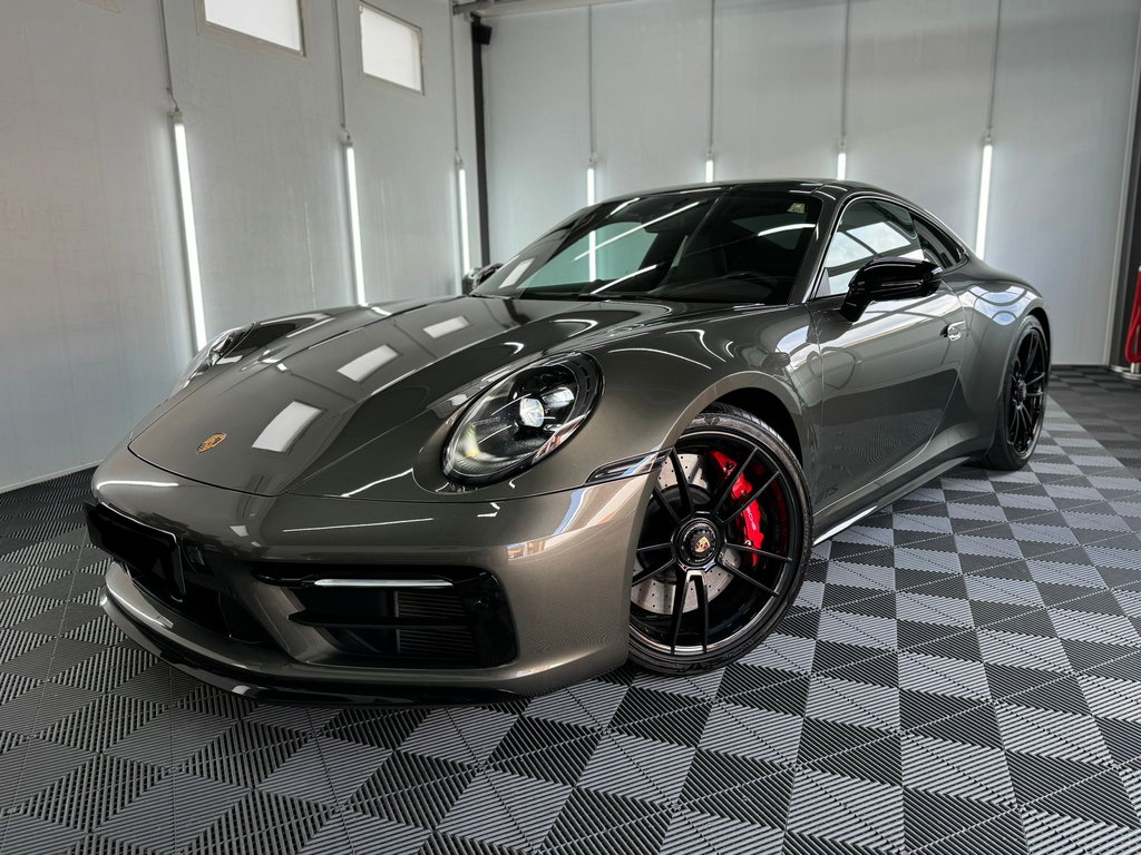 Porsche 992 Carrera GTS