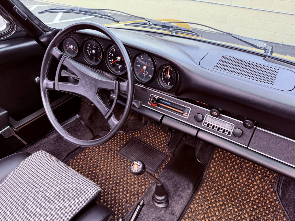 Porsche 911 S (F-Modell)