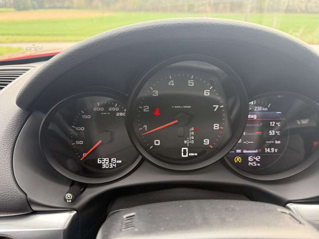 Porsche 981 Boxster