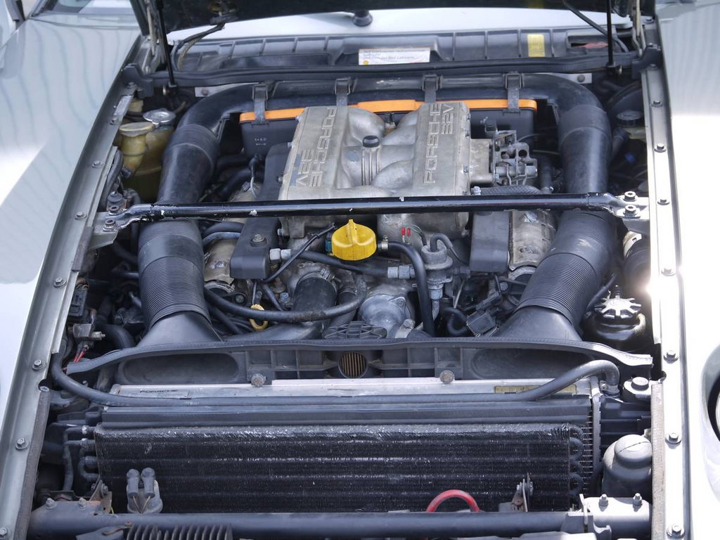Porsche 928 S4