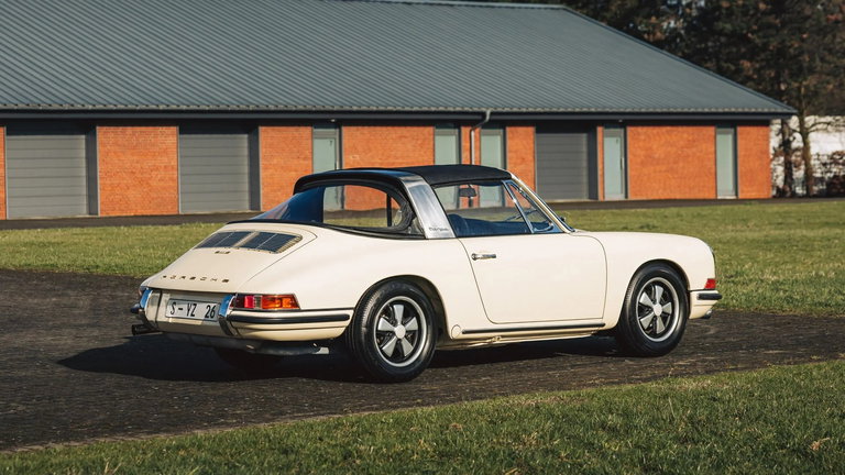 Porsche 911 S (F-Modell)
