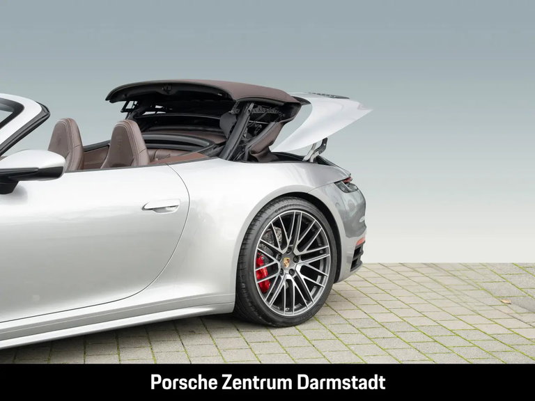 Porsche 992 Carrera 4S