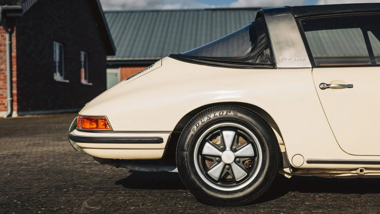 Porsche 911 S (F-Modell)