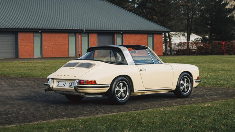 Porsche 911 S (F-Modell)