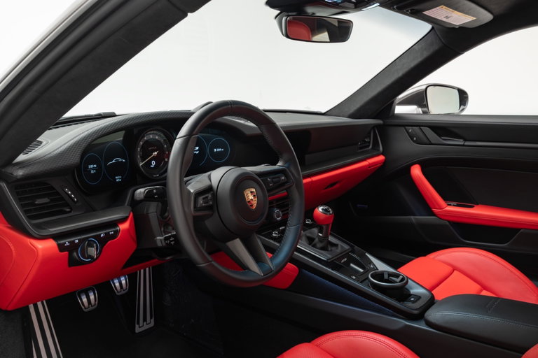 Porsche 992 GT3 Touring