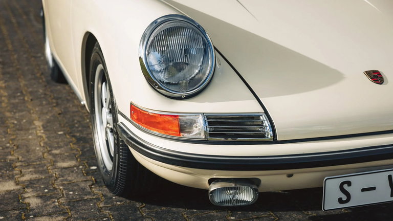 Porsche 911 S (F-Modell)