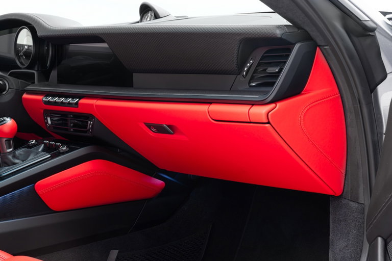 Porsche 992 GT3 Touring