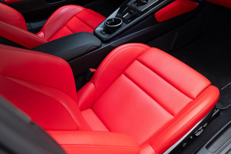 Porsche 992 GT3 Touring