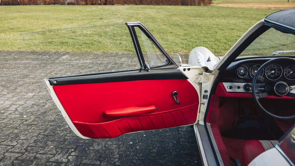 Porsche 911 S (F-Modell)