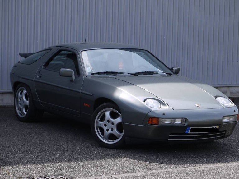 Porsche 928 S4