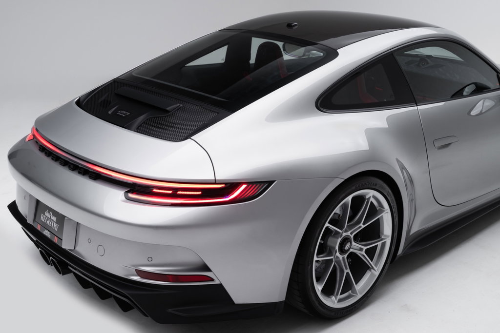 Porsche 992 GT3 Touring