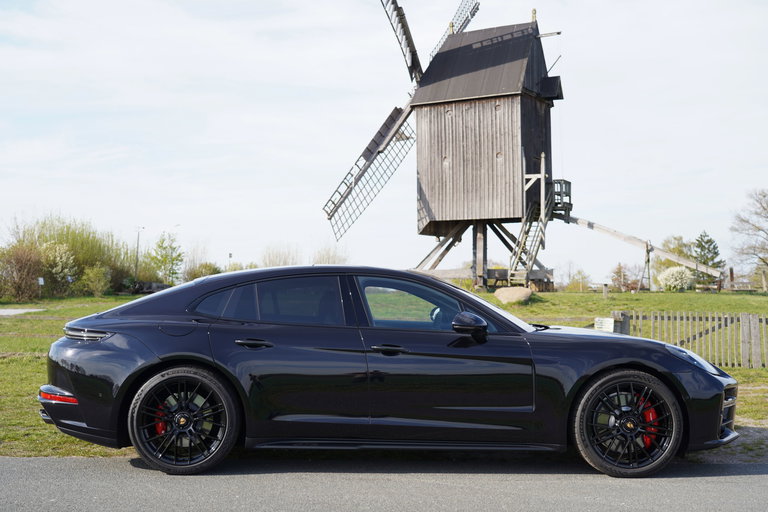 Porsche Panamera GTS