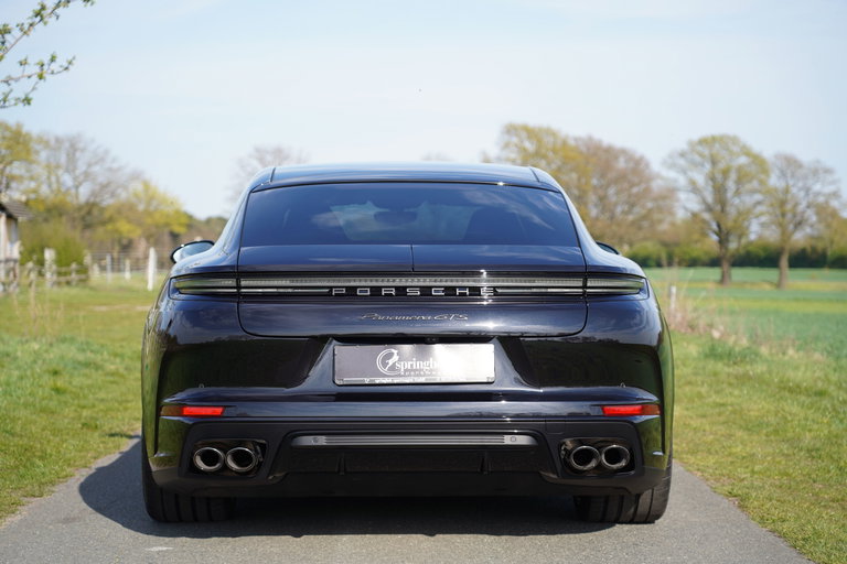 Porsche Panamera GTS
