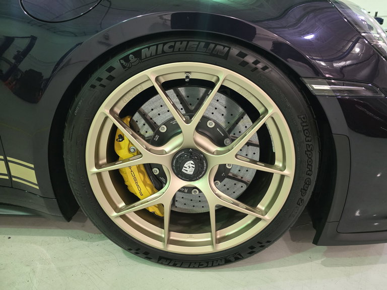 Porsche 992 GT3 Touring