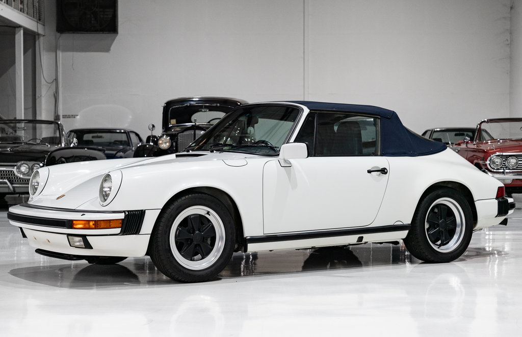 Porsche 911 Carrera 3.2 (US)