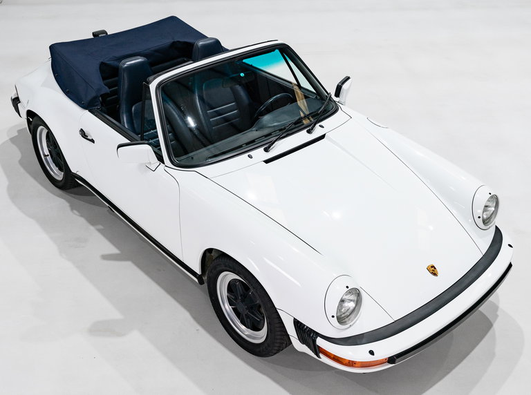Porsche 911 Carrera 3.2 (US)