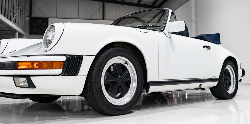 Porsche 911 Carrera 3.2 (US)