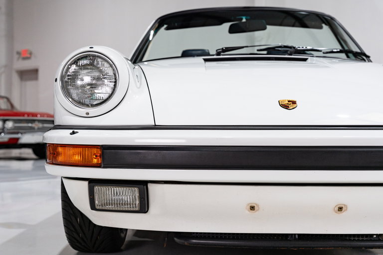 Porsche 911 Carrera 3.2 (US)