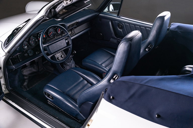 Porsche 911 Carrera 3.2 (US)