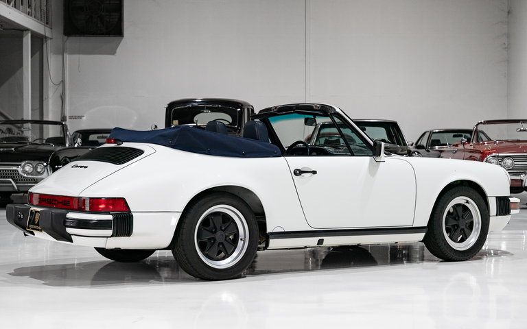 Porsche 911 Carrera 3.2 (US)