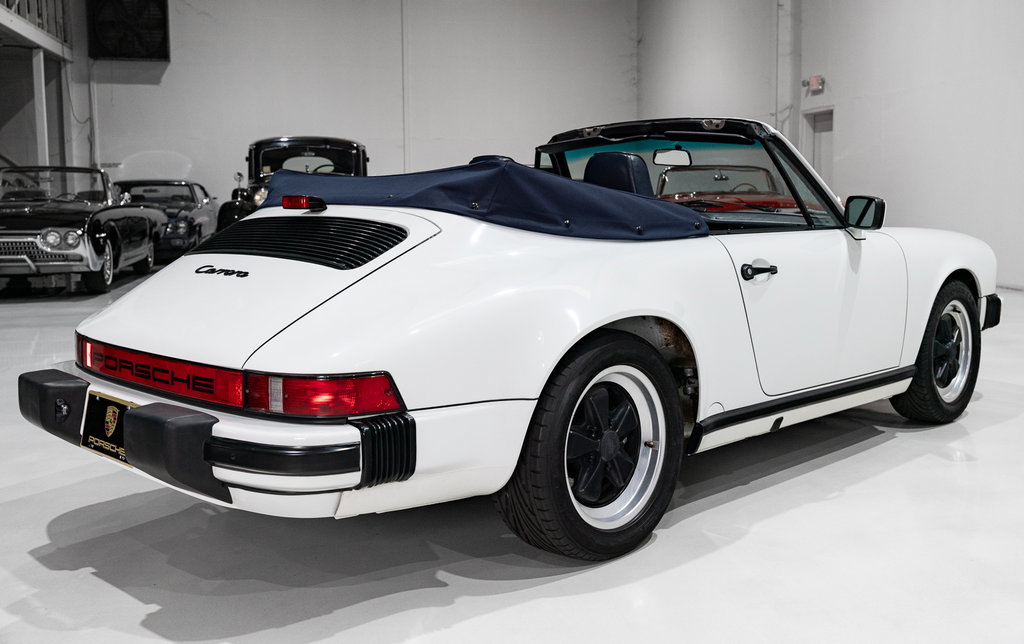 Porsche 911 Carrera 3.2 (US)