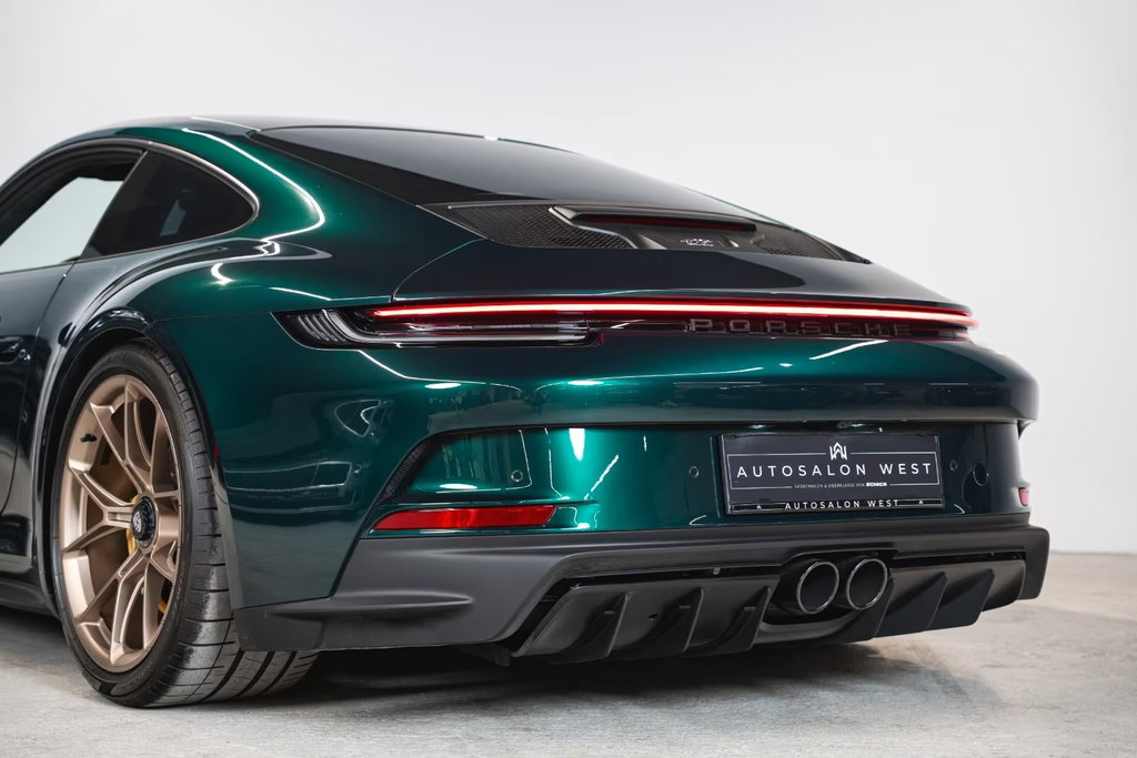 Porsche 992 GT3 Touring