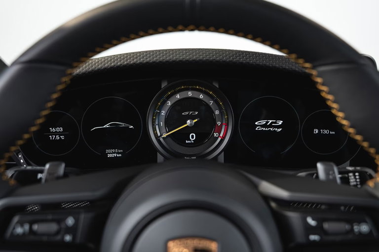 Porsche 992 GT3 Touring