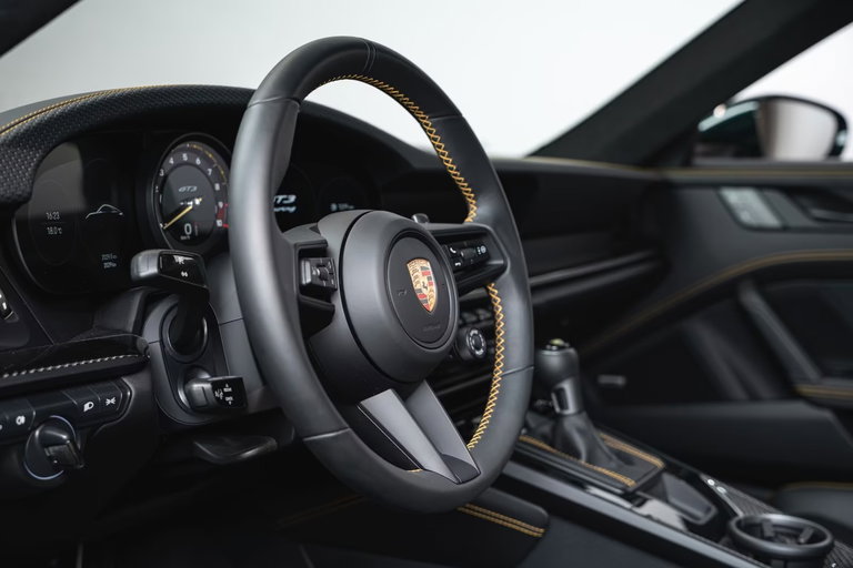 Porsche 992 GT3 Touring