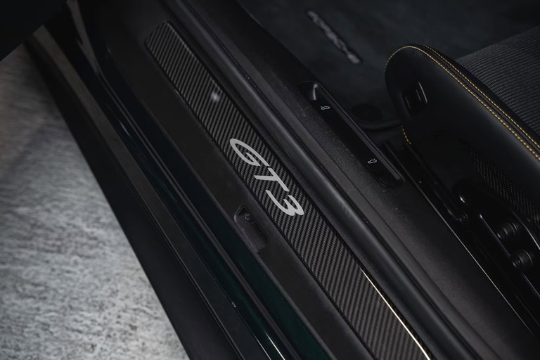 Porsche 992 GT3 Touring