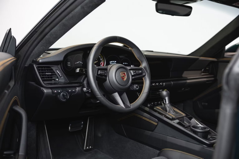 Porsche 992 GT3 Touring