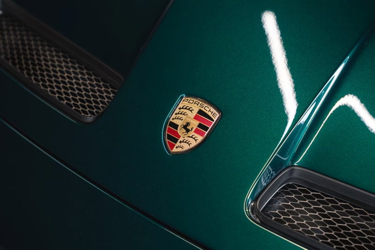 Porsche 992 GT3 Touring