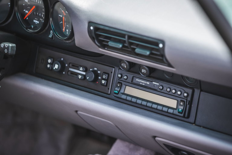 Porsche 993 Carrera 4