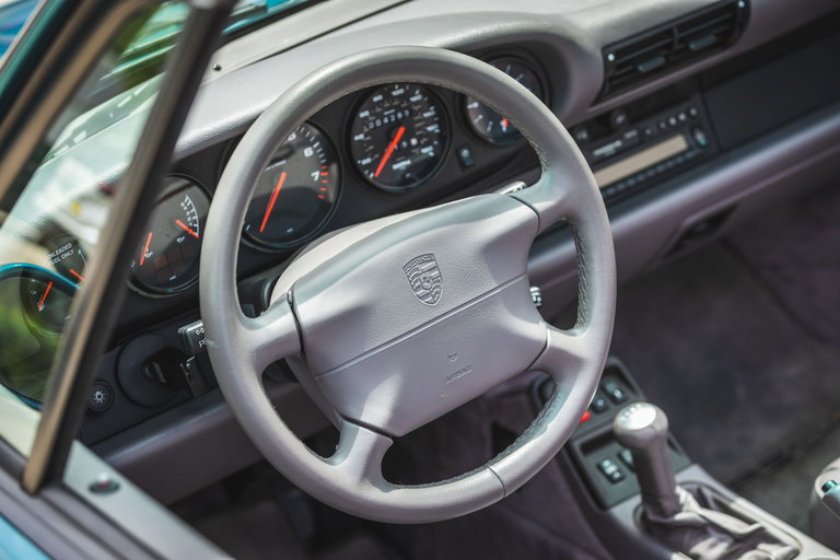 Porsche 993 Carrera 4