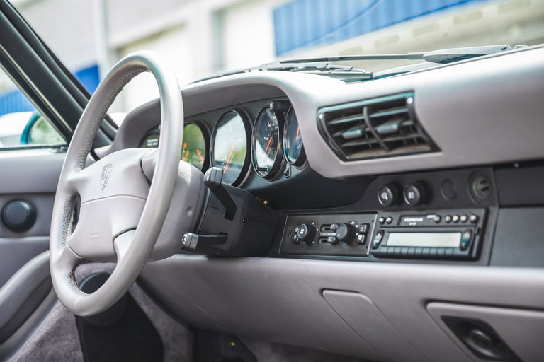 Porsche 993 Carrera 4