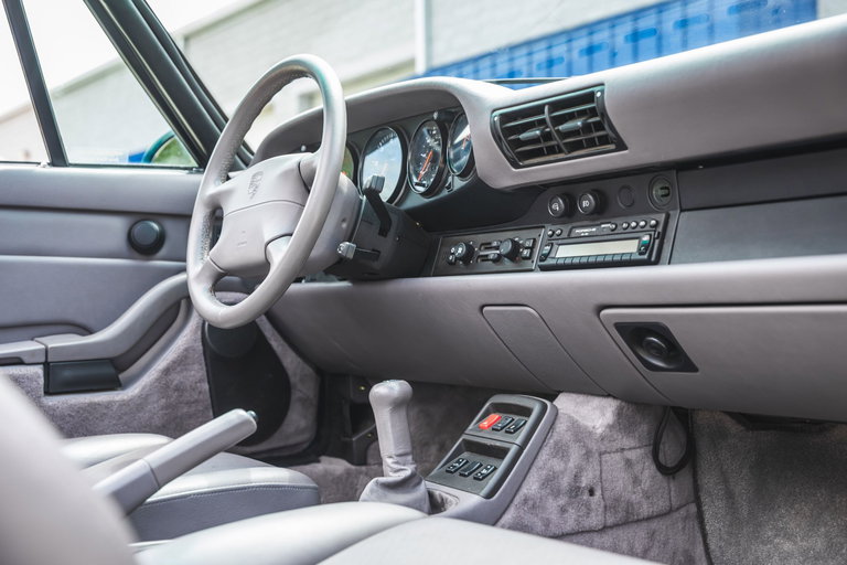 Porsche 993 Carrera 4