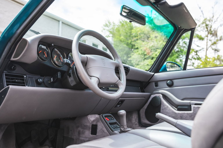 Porsche 993 Carrera 4