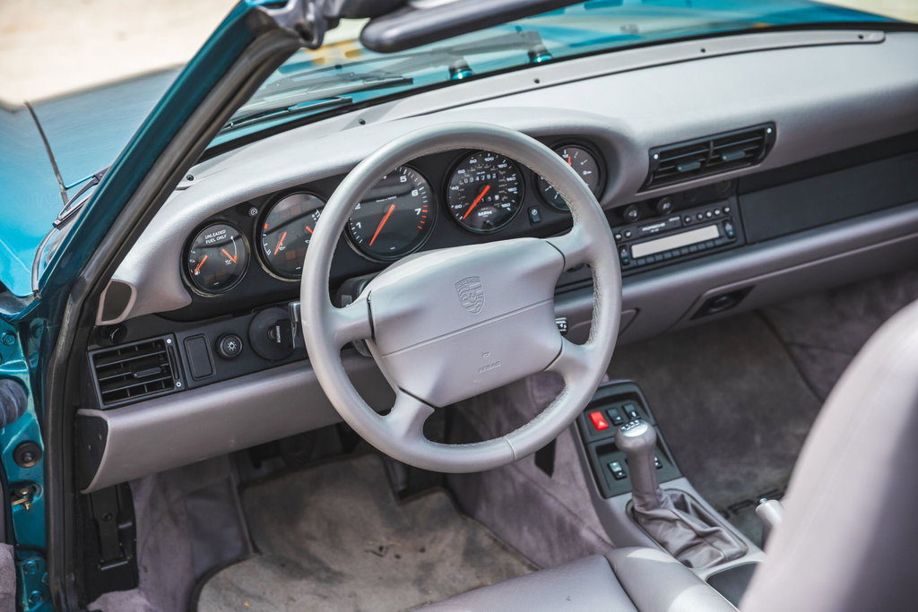 Porsche 993 Carrera 4