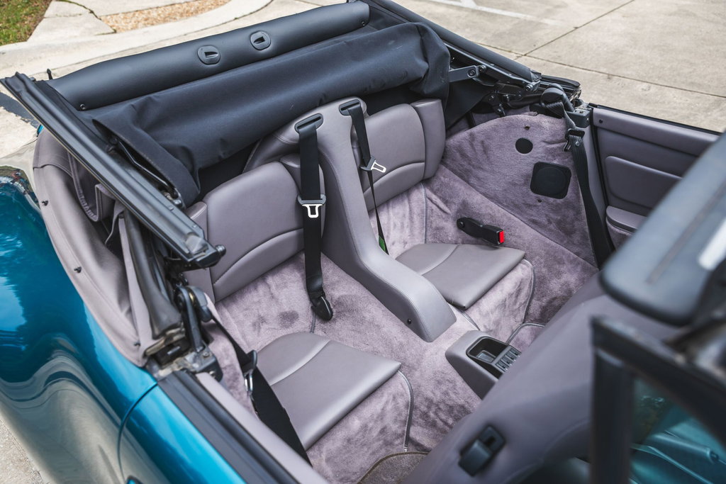 Porsche 993 Carrera 4