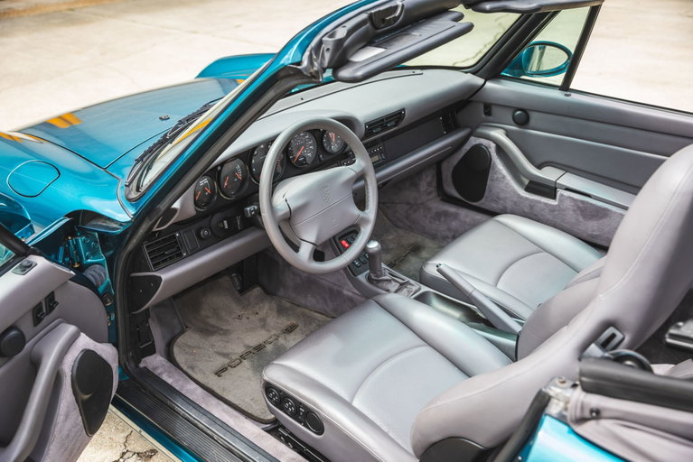 Porsche 993 Carrera 4
